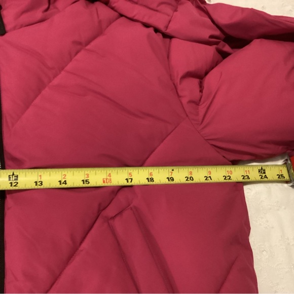 NWT DKNY Womens Quilted Jacket. -4 - Picture 4 of 9